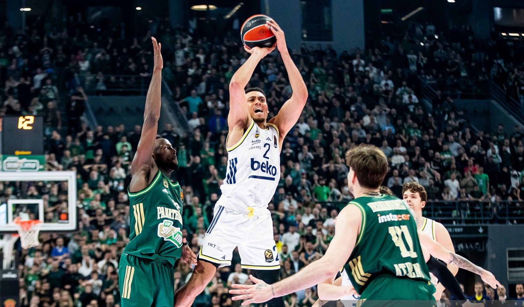 Eurolega: serata amara per l’Olimpia, il Fener vince sulla sirena